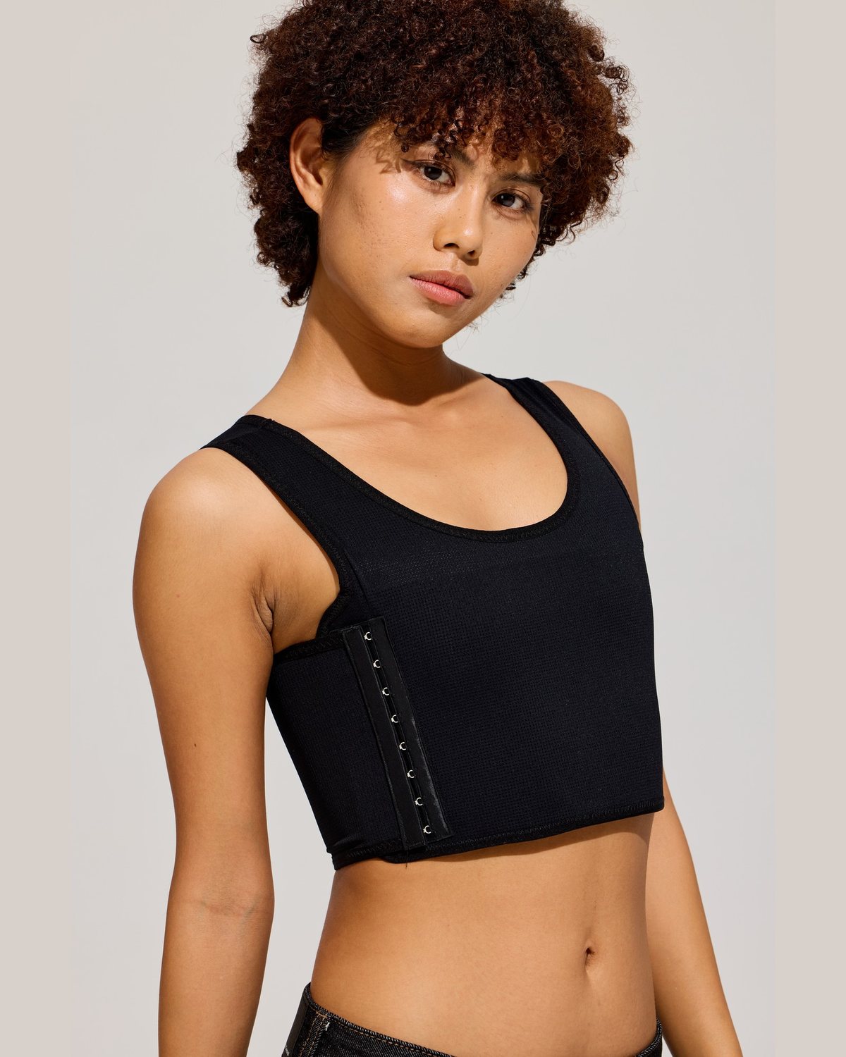 Side Hook Crop Binder Clean front detail
